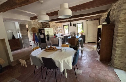 Boisset-et-Gaujac House | The Phifralo silkworm nursery