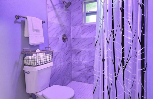 Parker Apartment | The Pilot's Den a Complete Retro Studio