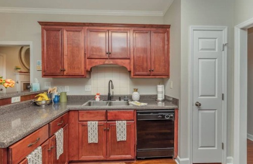 Aiken House | The Pineapple Pause - Close to everything Aiken!