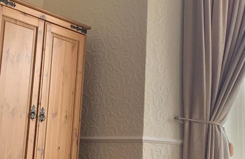 Whitley Bay House | The Pines Guest House