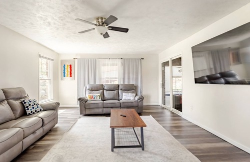Pulaski Villa | The place of possibilities with amazing heated pool.
