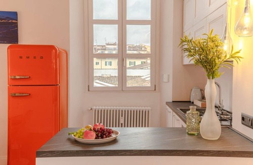Santa Maria Novella Apartment | The Place to Be - apartment in front of the river