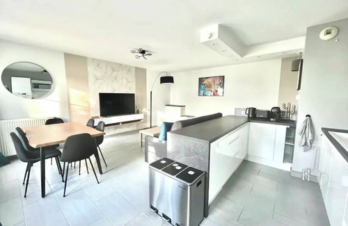 Serris Apartment | The Place To Be - Appartement 6 Pers. à 10 min de Disneyland Paris