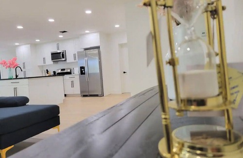 North Palm Beach House | The Place - TradeWind - Palm Beach