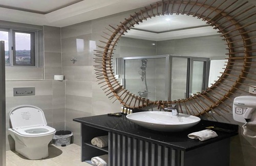Accra Hotel | The Platinum Bay Hotel