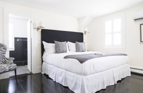 West Harwich Bed & Breakfast | The Platinum Pebble Boutique Inn - Adults Only
