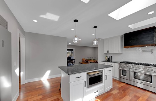 Waushara County House | The Point on Fish Lake! Luxury Updated Lakefront Sleeps 12