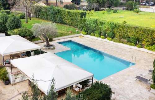 Quartiere XIII Aurelio Apartment | The Poolside House - new 2 bedroom apartment with terrace