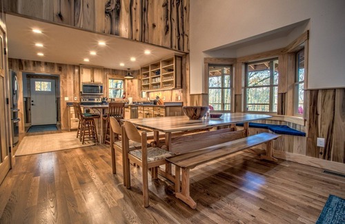 Gerton Cabin | The Poplars at Bearwallow Mountain | Two Combined Lodges| Pavilion for Weddings and Events