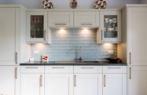 Newport Cottage | The Poppies