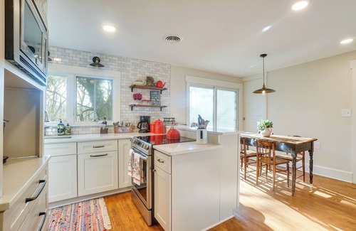 Granville House | 'The Porch House' Located in Historic Village
