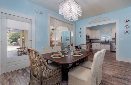 Biloxi House | The Porter House - in the heart of Ocean Springs. Easily walk to downtown!