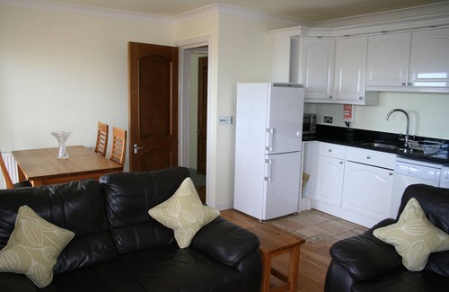 Shanklin Apartment | The Priory - decking, sea views, free wifi + parking