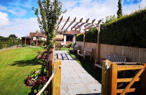 Bridgnorth Hotel | The Punch Bowl Inn