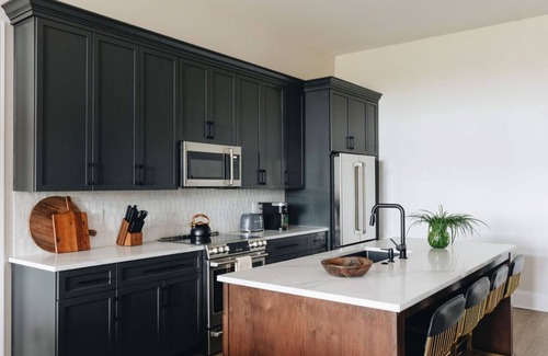 Prospect Hotel | The Purple Martin