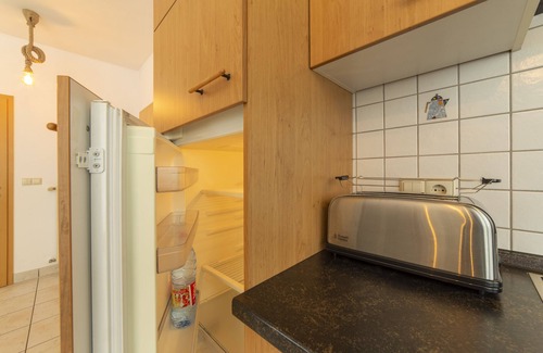 Neudorf-Weimershof Apartment | The Queen Apartments - Villa Adriana