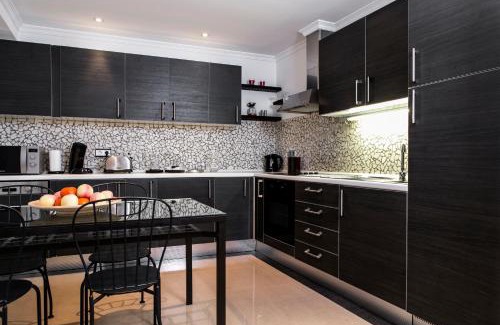 Gare Apartment | The Queen Luxury Apartments - Villa Cortina