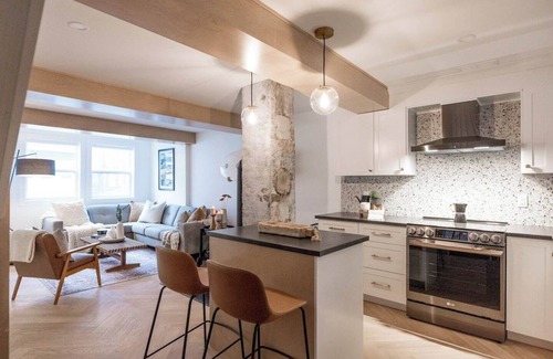 Quidi Vidi House | The QV Stage, Lux Couples Retreat W/Outdoor Sauna