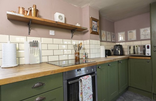 Broadwell Cottage | The Rabbit Hole | Cotswold Holiday Let | 1 Bed & Sleeps 2