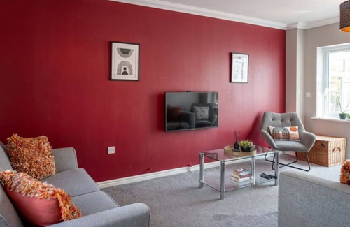 Iwade House | The Rainbow Retreat Sleeps 11