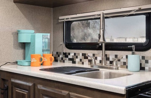 Visalia House | The Ranch Camper | Easy Camp Experience near Town!