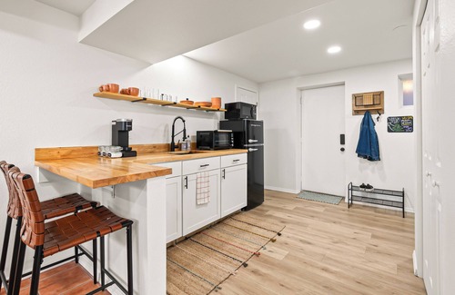 Rustic Hills Apartment | The Recharge-2 bedroom unit with in-unit washer & dryer, large TV, & kitchenette