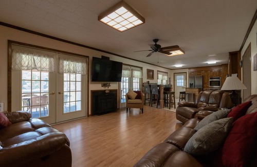 Fackler House | The Reel Therapy Lakehouse