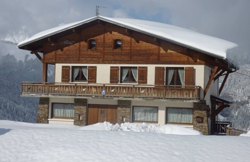 Crest-Voland Apartment | The Refuge de l'Eterlou in the center of the village, 100m from the slopes!