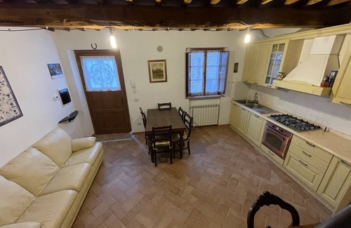 Ponte di Gabbiano House | The refuge in the Crete, a beautiful apartment nestled in the Sienese countryside