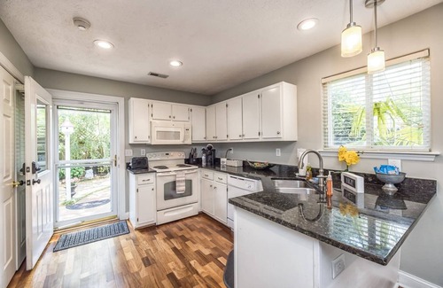 Wilmington Apartment | The Relaxing Zen Garden. You've found it.