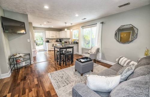 Wilmington Apartment | The Relaxing Zen Garden. You've found it.