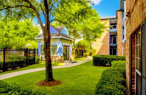South Main Apartment | The Reside Fully Furnished Condos - Medical Stays Welcome