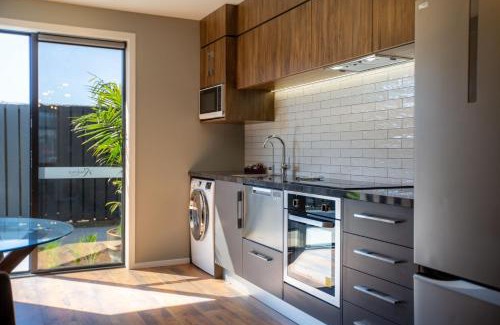 Fitzroy Apartment | The Residence Apartment 4 50 Sky