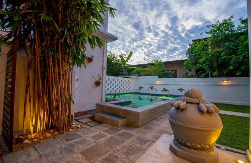 Hikkaduwa Bed & Breakfast | The Residence Hikkaduwa