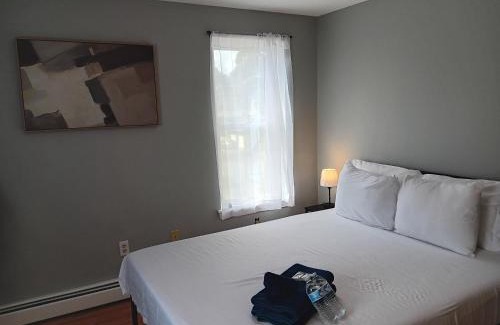 Washington Park House | The Residence Room #1 at The West End NEW PRIVATE ROOM close to Downtown