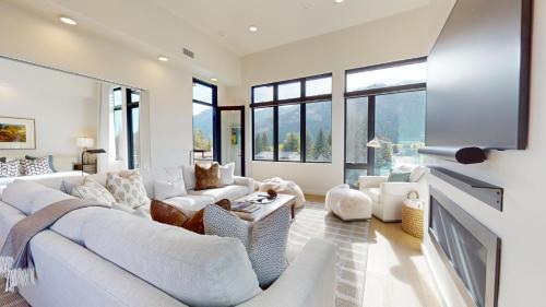 Ketchum House | The Residences at One Twenty Unit 302
