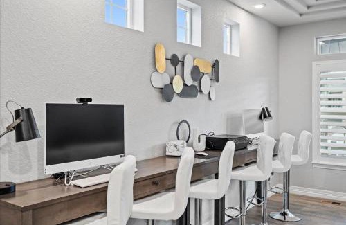 Commerce City House | The Retreat at Buffalo Run Golf Course - Commerce City