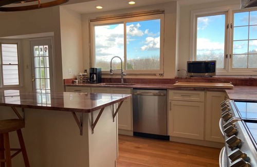 Germantown Apartment | The Retreat at Davis Mill: A recently rebuilt 7,500 sq' estate set on 5 acres.