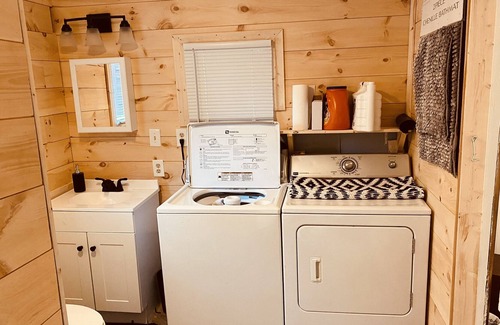 Pipestem Cabin | The Retreat at Rockridge Hot-tub/large yard