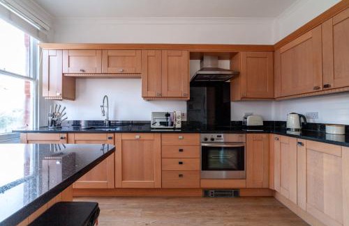 North Richmond Apartment | The Richmond Apartment