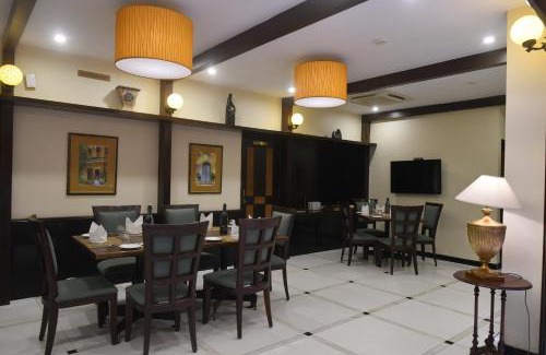 White Town Hotel | The Richmond