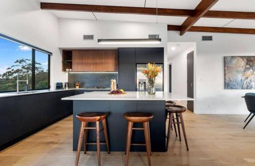 Booroobin Ski Chalet | The Ridge at Maleny 3 Bedroom Executive Residence