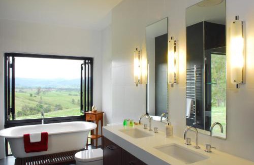 Gloucester House | The Ridge Gloucester