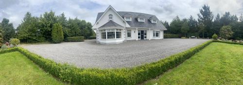 Kilcullen Bed & Breakfast | The Ridgewood Lodge