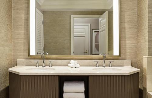 Downtown Denver Hotel | The Ritz-Carlton, Denver