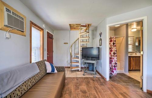 Tower Heights House | The Rockhouse Cottage with Deck on Tulsa Farm!