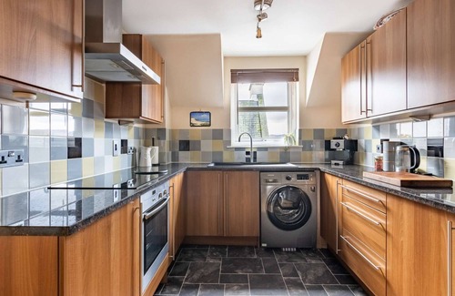 Inverness City Centre Apartment | The Rooftops Reservation