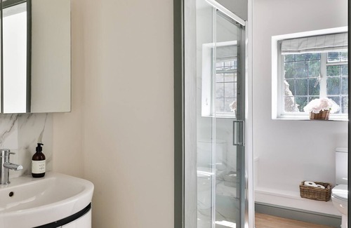 Beverston Apartment | The Rooks - Beverston Castle Cotswolds Sleeps 4