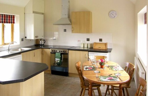 Stratford-upon-Avon Cottage | THE ROOST, family friendly, with a garden in Clifford Chambers