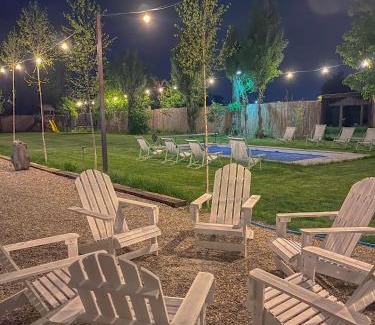 Ciolpani House | The Rose Farm, mini parties, accommodation, pool, playground, bbq